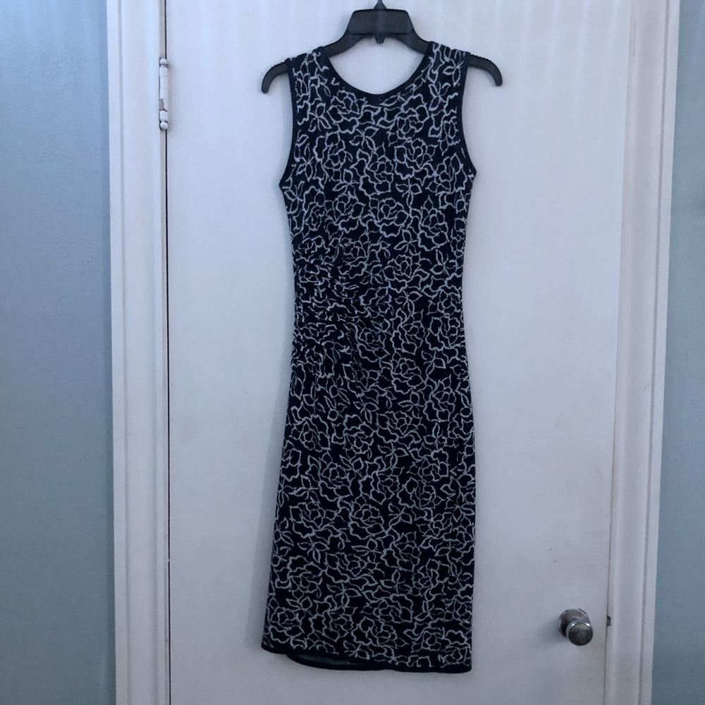 Eva mendes New York & company brand. Size S and Navy blue with white details